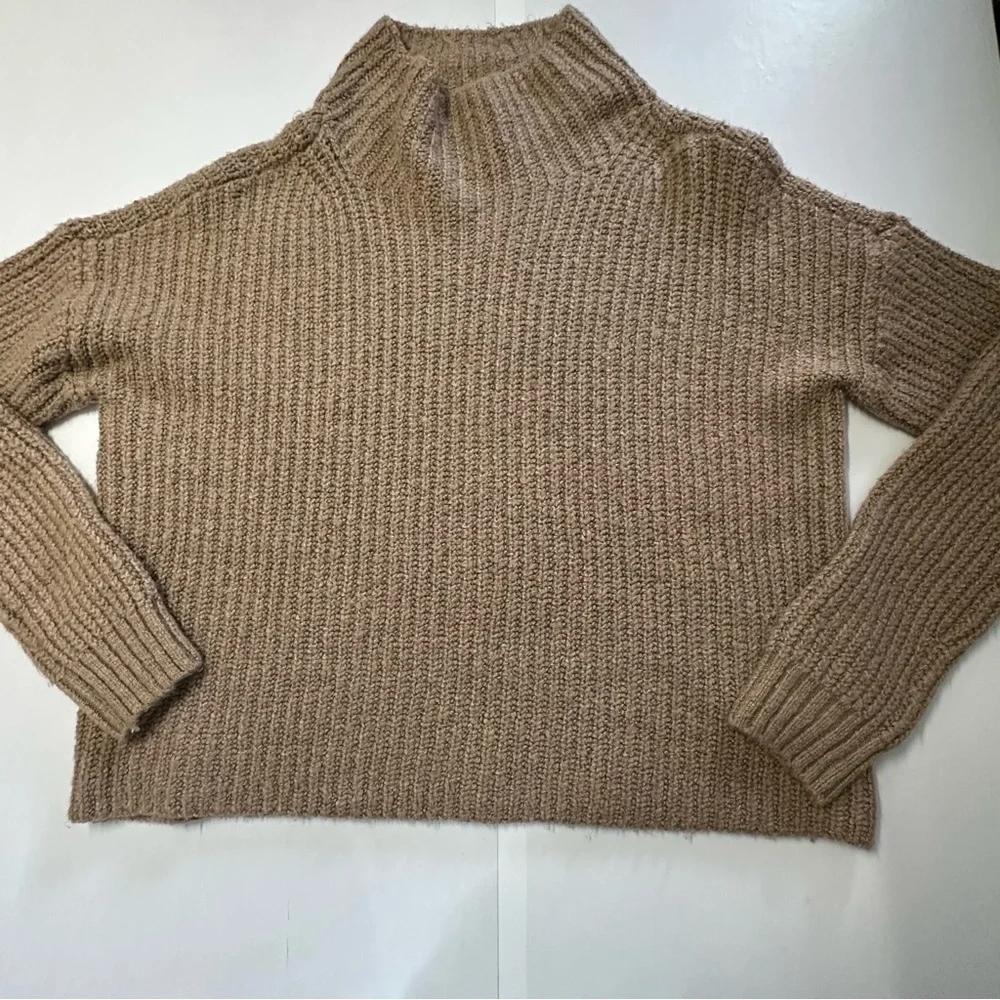 Anthropology women’s size S chunky knit loose fit mock neck sweater, beige color